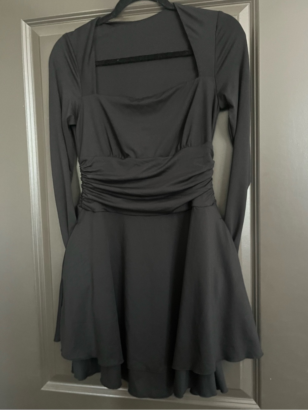 Women’s square neck long sleeve stretchy black mini dress w pockets size Small